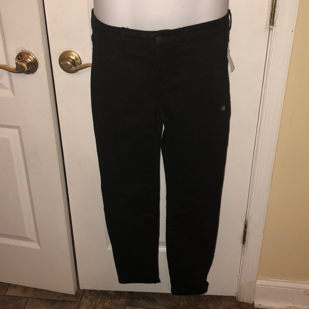 Simply Styled missy black rinse skinny crop jeans